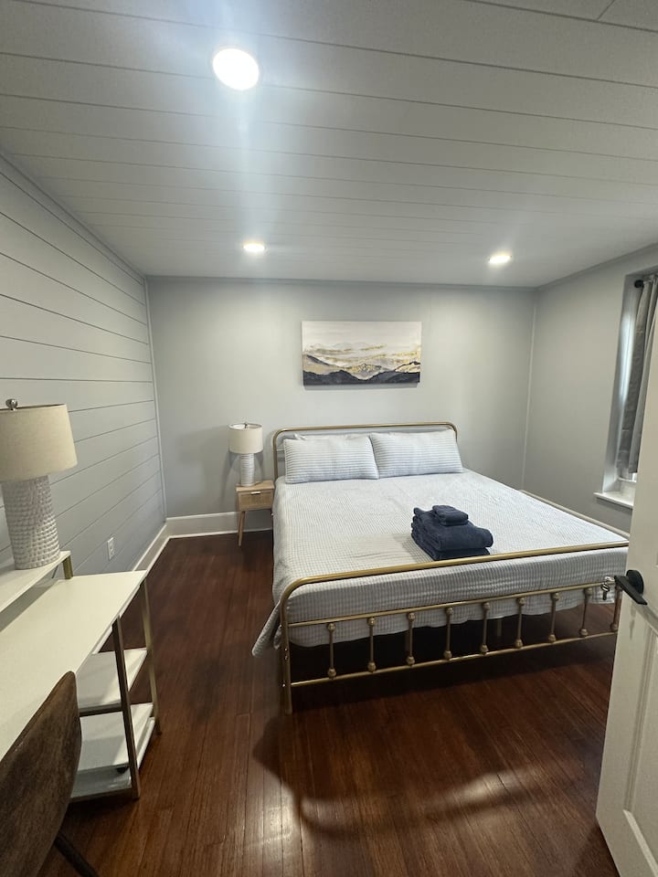 საძინებელი 1