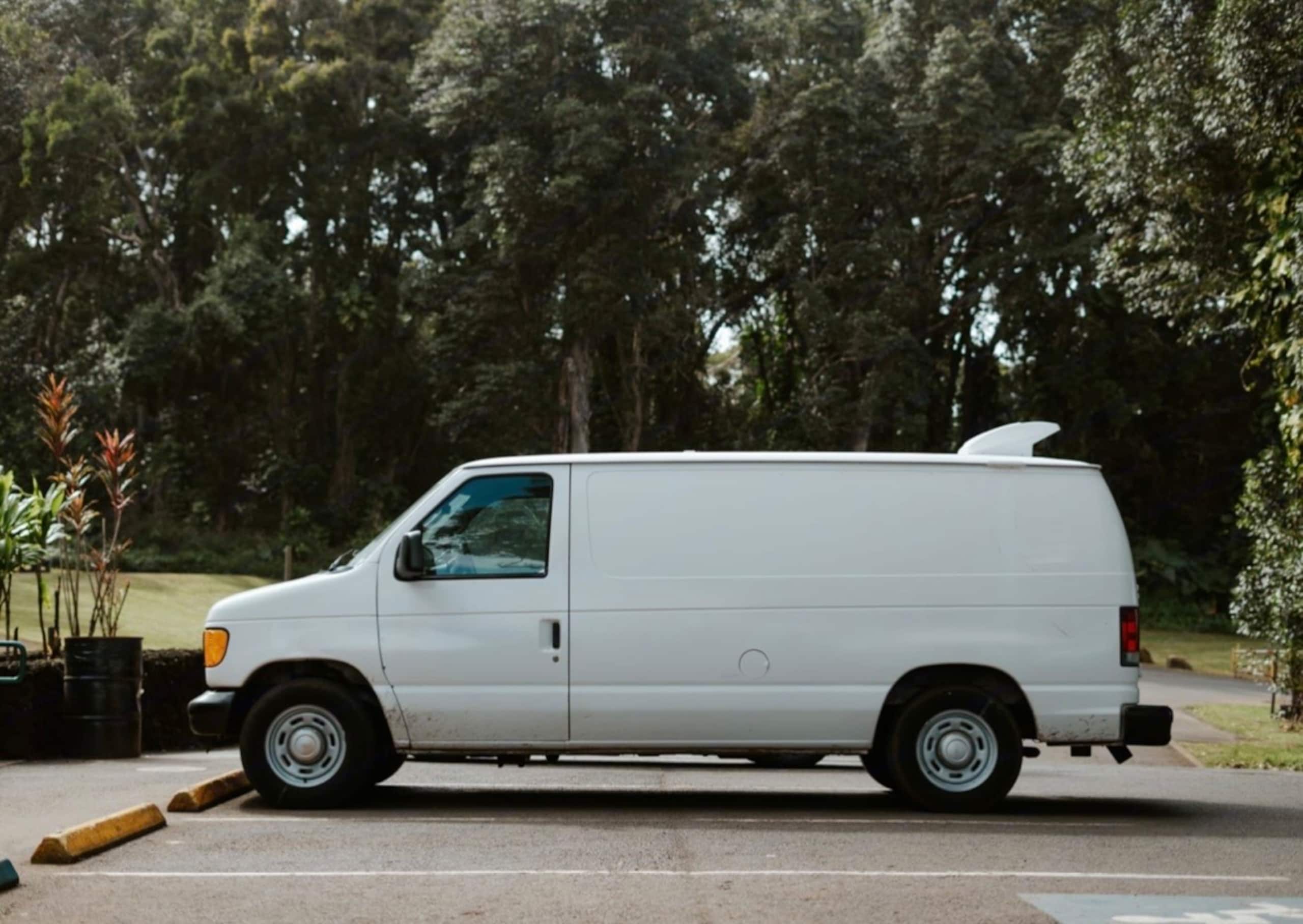 Ford E150 camper van - Image 4