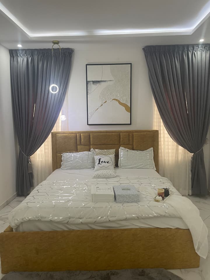 საძინებელი 1