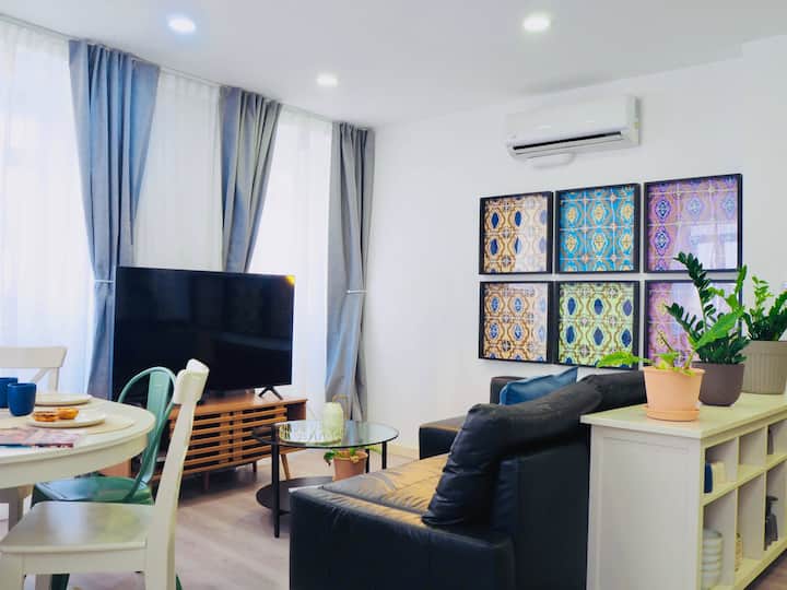 Bright Lisbon Duplex Parking Walk To Chiado - Lissabon