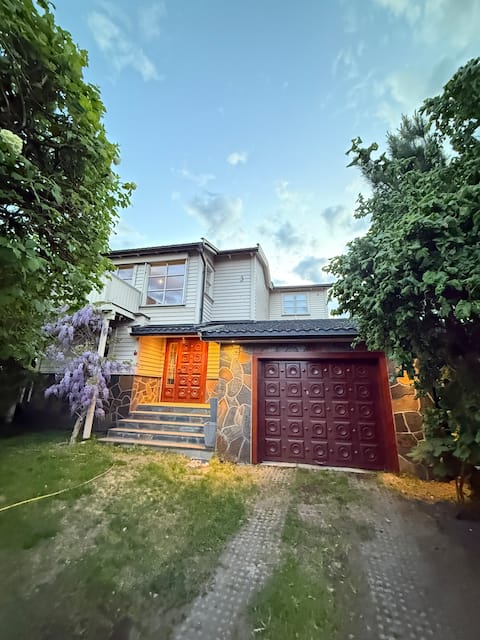 Villa in Horten near the coastal path, swimming area and city center