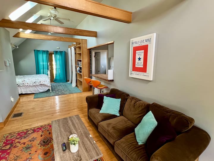 Buffalo Carriage Nest - Buffalo, NY