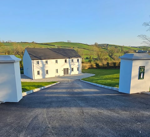 Benji & Milo's Farmhouse