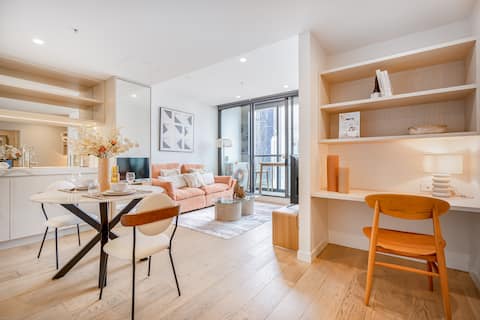 Bright 1B West Melbourne apt w free parking#4
