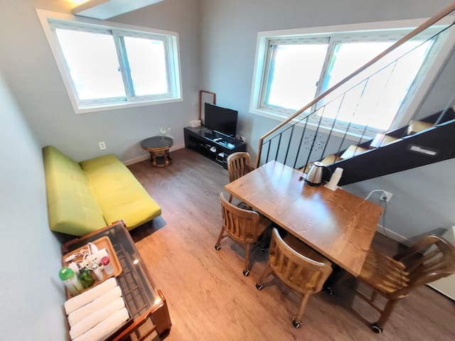 Shine Stay managed Airbnb listing 2