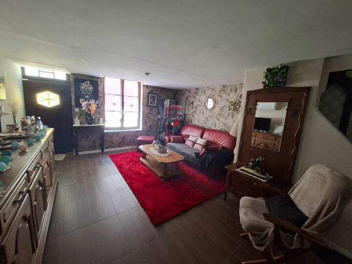 Une Jolie Maison Dans Village - Haute-Marne