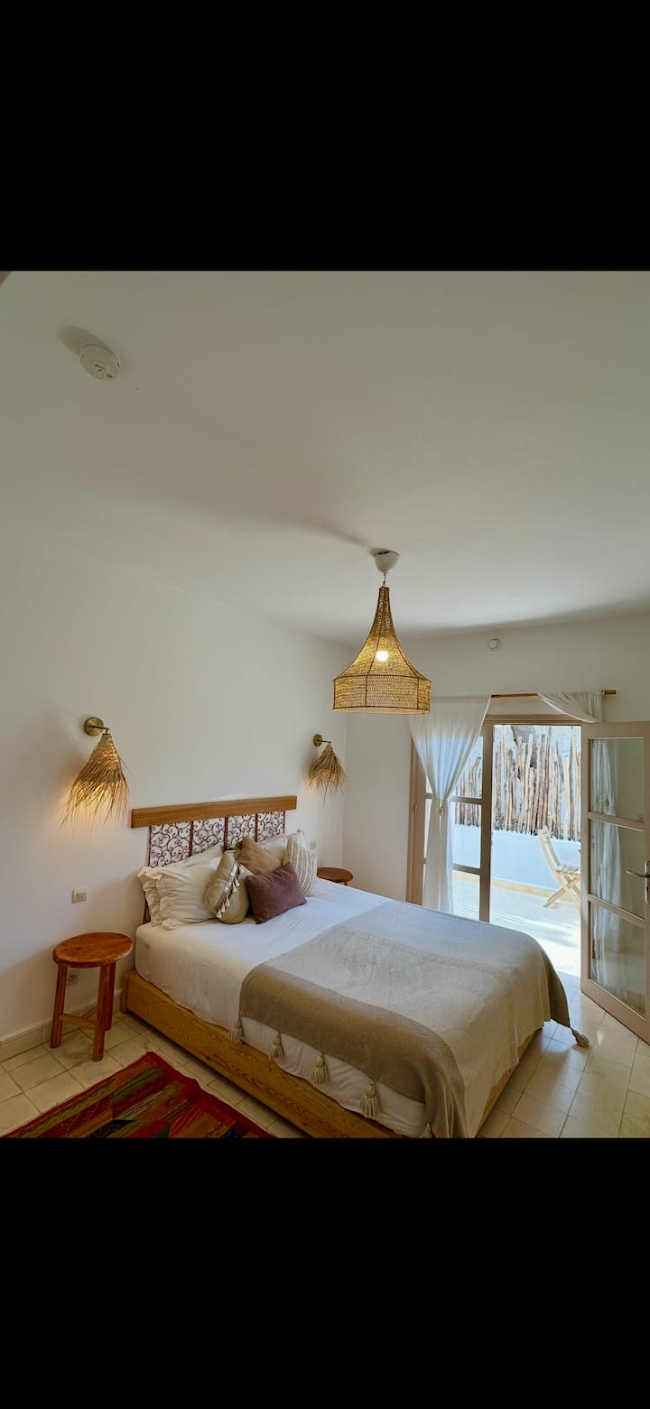 საძინებელი 8