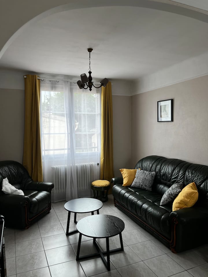 Logement Entier Avec Grand Jardin Proche De Paris - Bobigny