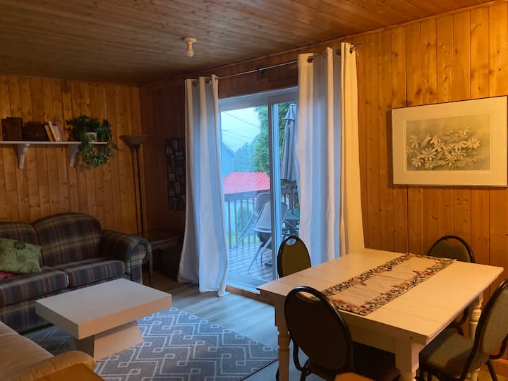 Chalet Au Bord Du Lac St-jean - Alma