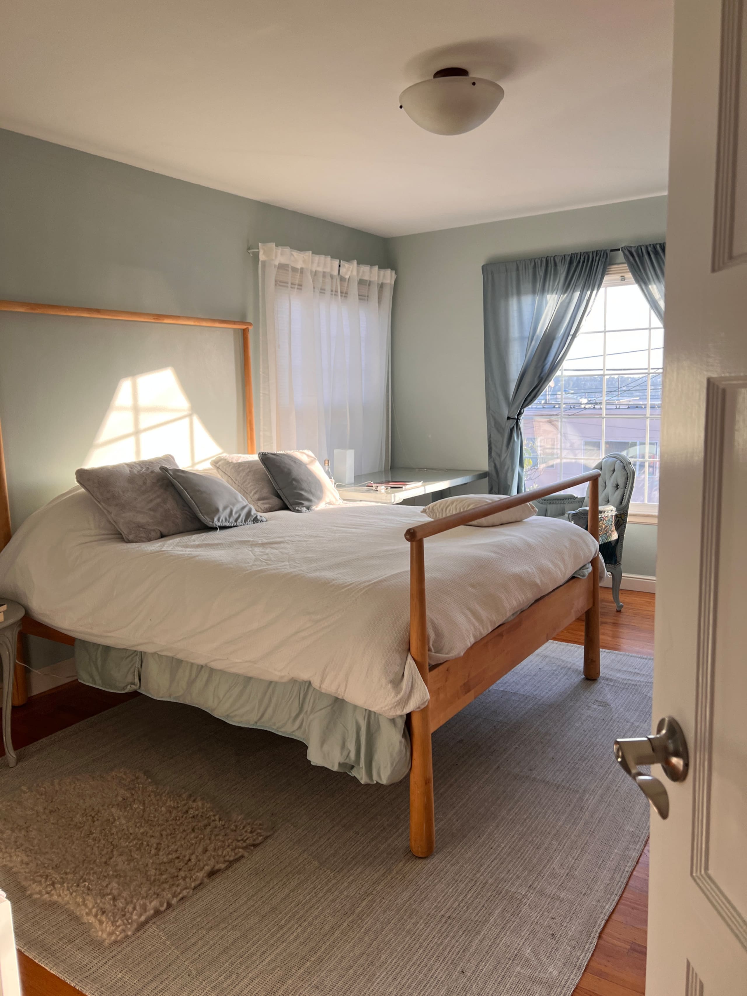 Home in San Francisco · ★4.84 · 1 bedroom · 1 bed · 1 bath - Image 9