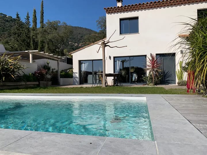 Villa Lumineuse En Bordure De Forêt à Cavalaire - Cavalaire-sur-Mer