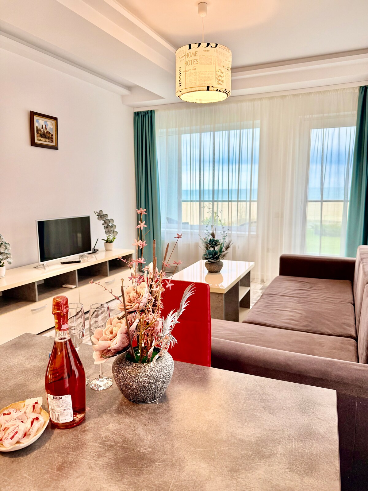 Aqua Vista Aruba - Frontal Sea View — Apartment — sea-view vacation rental at Constanța, Romania, Constanța, Romania — property photo 2 | Aqua Vista Rentals