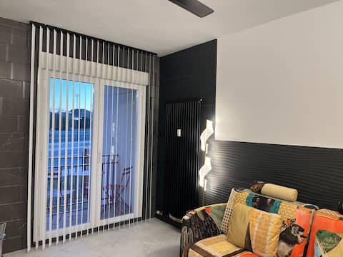 Anuncio de Airbnb popular: National Panorama, National Police School Front en Ávila