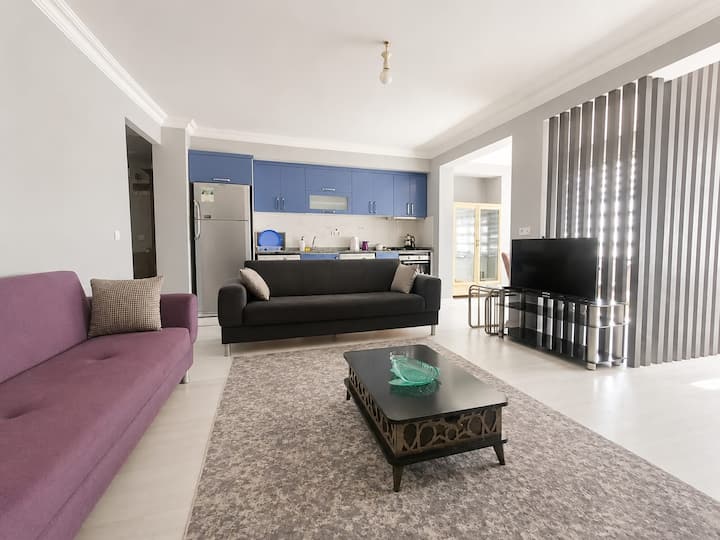 Lara Plaja 2 Km, Havuzlu Bahçeli ÖZel Daire - Antalya
