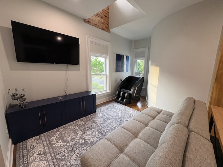 Luxury Apartment In The City - Glens Falls, NY