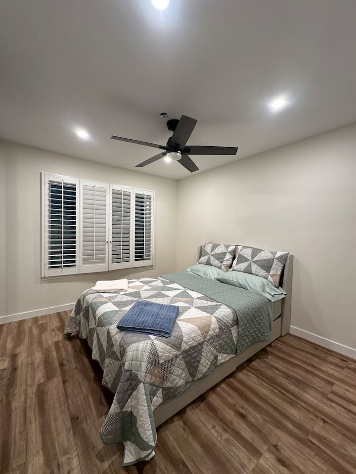 غرفة النوم 1