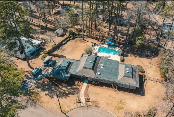 The Fab Five - Starkville, MS