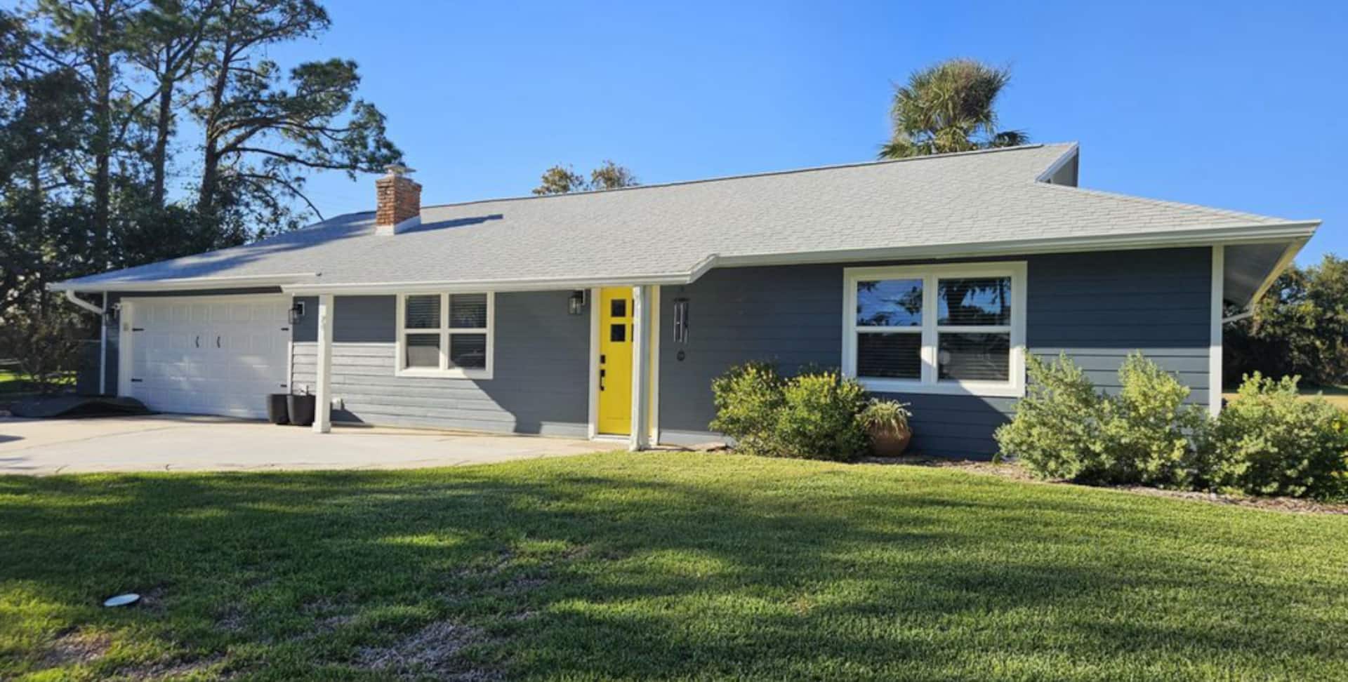 2 Homes Next Door, Book Both!