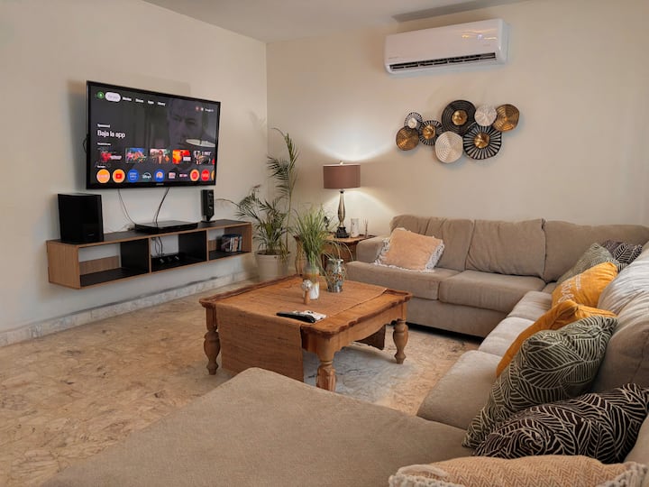 Casa Céntrica Con Alberca Y Cocherawifi Bar Juegos - Brownsville, TX