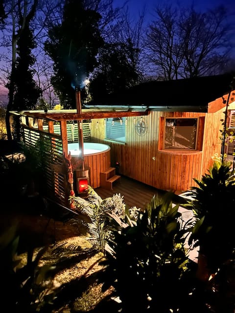 Woodsmoke Hollow cabin