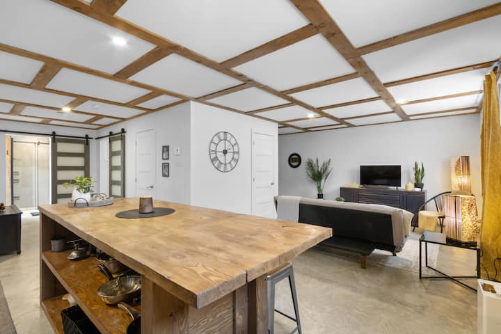 Кухненски салон с отворен план