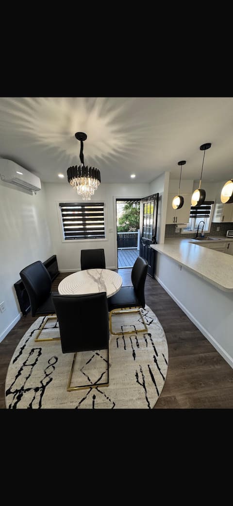 2 bedroom cozy apartment.( private place ).