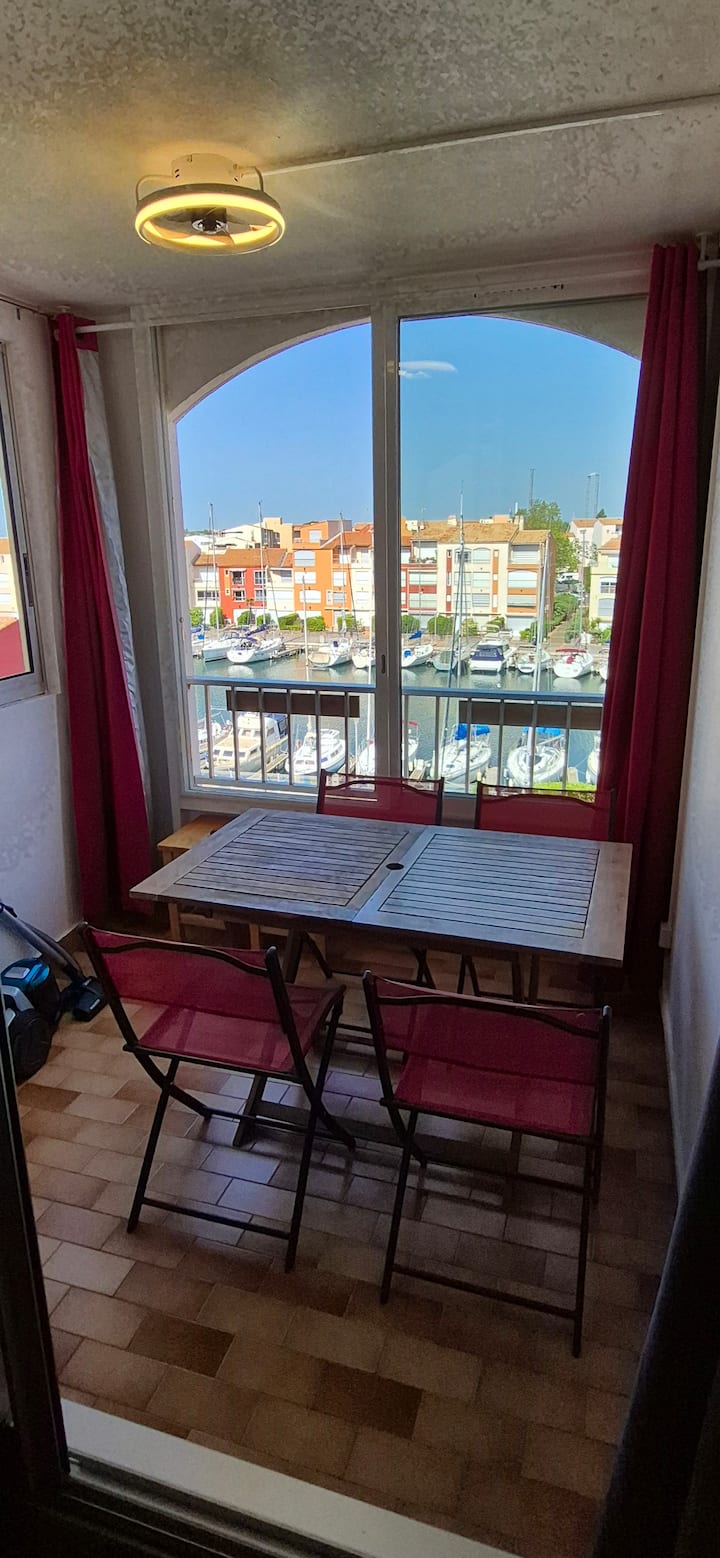 Studio Cabine Avec Parking, 200m De La Plage - Agde