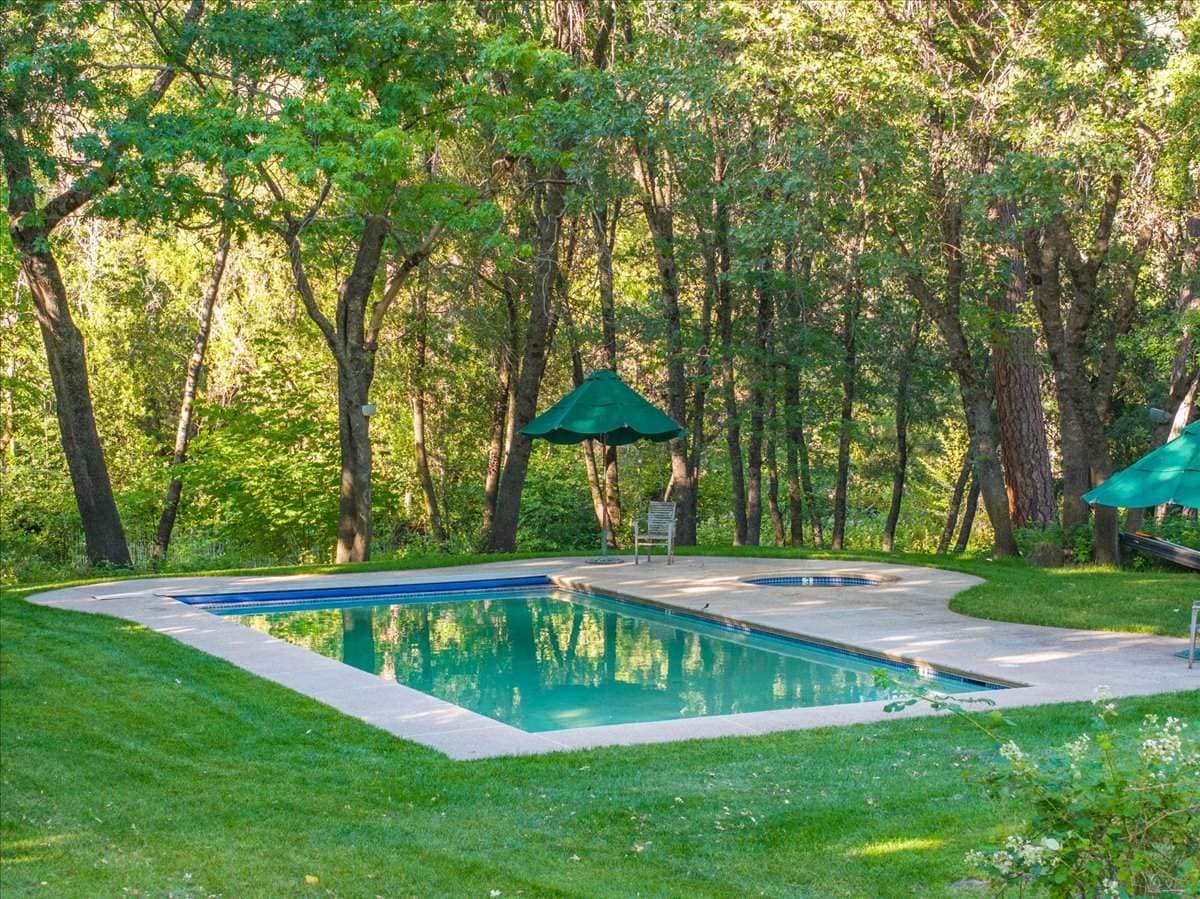 Bailey Creek Ranch, Fly Fishing, Pool, 82 acres - Houses for Rent in ...