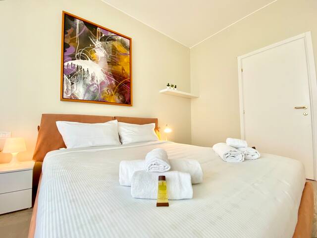 [1 min Castello + 7 min Duomo a piedi]Vista Duomo gallery image 3