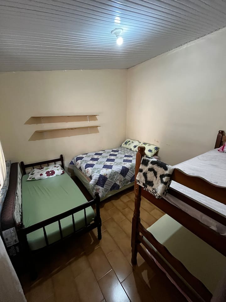 საძინებელი 1