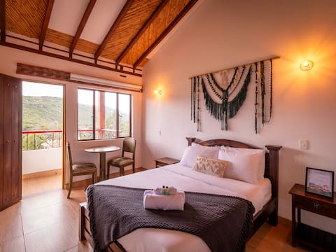 Romantic Room with Jacuzzi | Villa Leyva