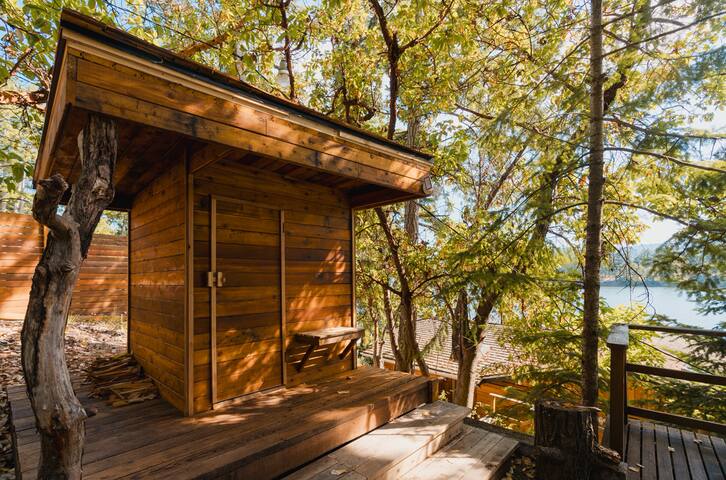 Your Cozy Seaside Sanctuary & Private Spa Getaway gallery image 3