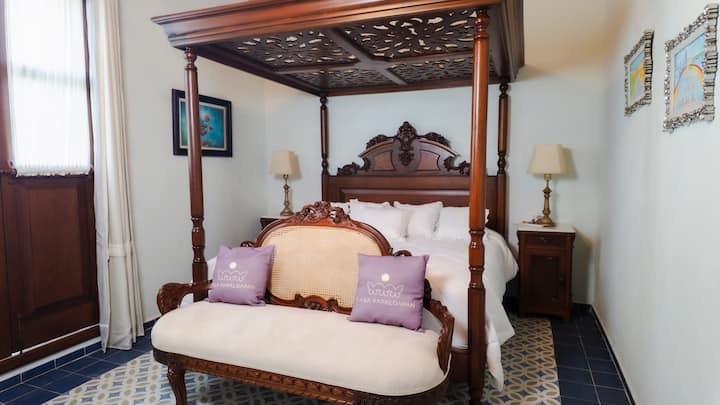 Schlafzimmer 1
