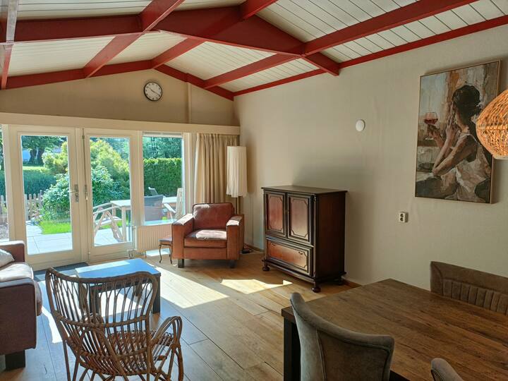 Bungalow Met Zwembad & Vissteiger Aan Ijsselmeer - Enkhuizen
