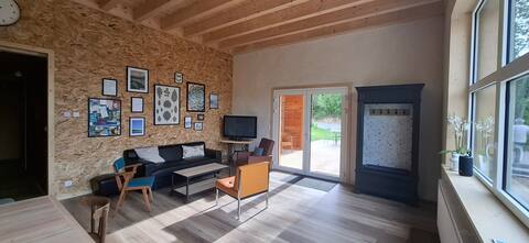 Successful Airbnb property: "La Remise" Gîte at Les Granges du Vilaret in Jura