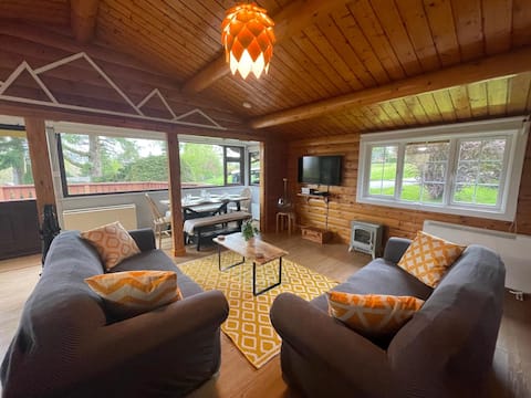 Large 3 Bed Cabin in Snowdonia