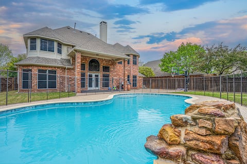 Elegant 5BR Estate PoolOasis PingPong Bsketball EV