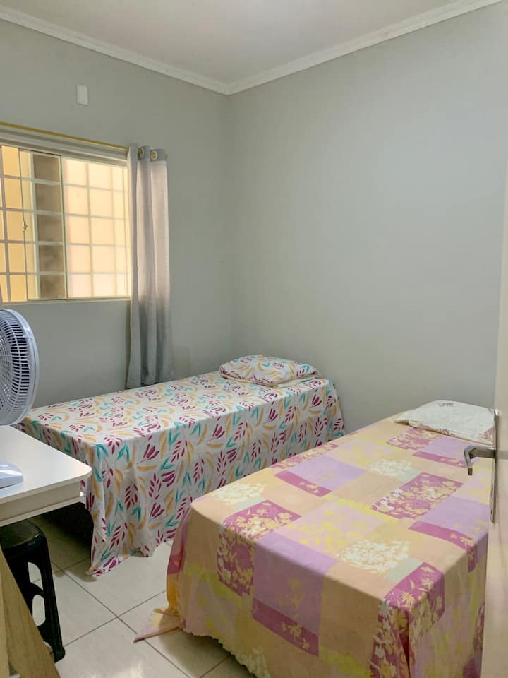 საძინებელი 1