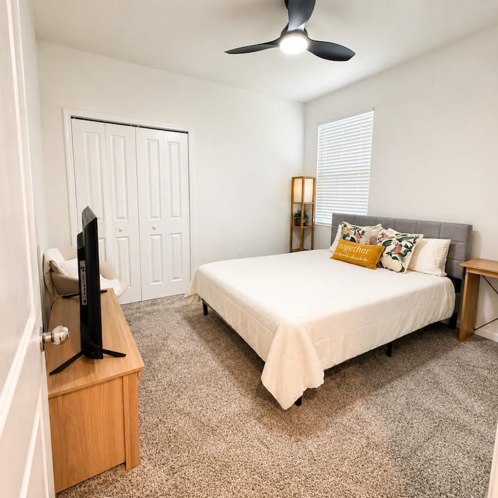 Travel Workers Apartment W/ Full Kitchen - Winter Haven, FL