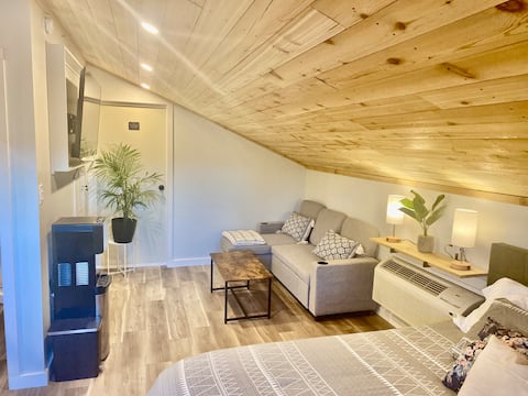Top Airbnb: Mountain Street Suite in Hinton