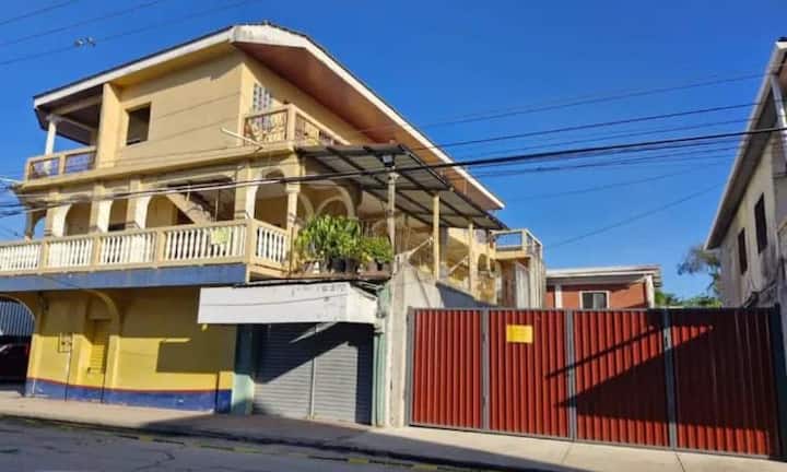 Casa N3. A Una Cuadra De La Playa - Tela