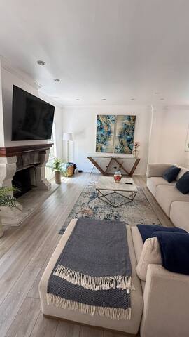 Hollywood Hills Villa-Pool&Cozy gallery image 5