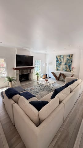 Hollywood Hills Villa-Pool&Cozy