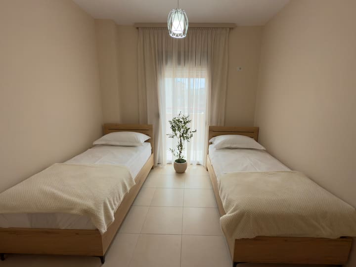 غرفة النوم 2