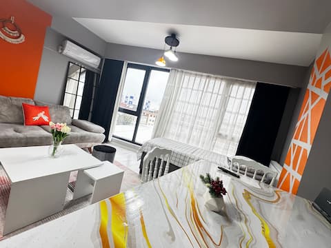 Unique Modern 1+1 Apartment in the Heart of Ümraniye