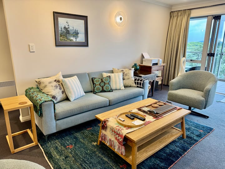 Waru Whakatane: Waterfront Apartment - Whakatane