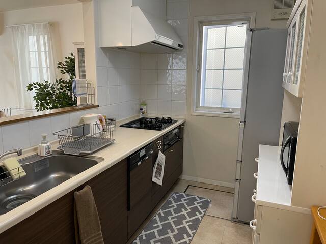 Shinjuku 5mins/FREE Wifi/4mins walk from Sasazuka gallery image 5