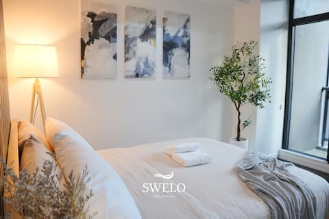 Stylish 2Bedroom Condo in Makati | 2 Balcony & AirCon