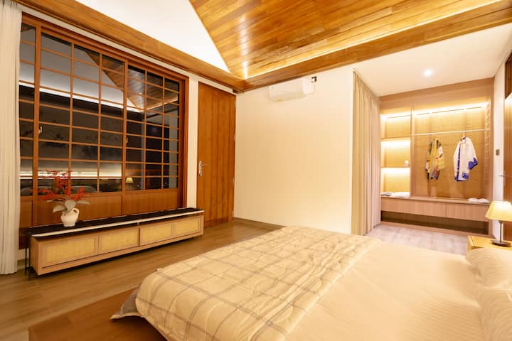 חדר שינה 1 - מיטת קינג (200x200 ס"מ)