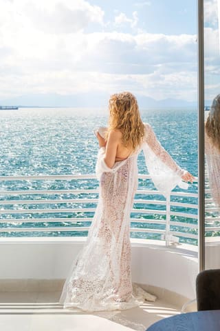 Iconic Premium seafront 3 bedrooms & 2 baths